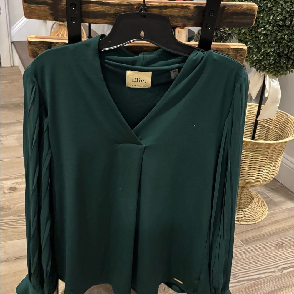 Women's Elie Tahari Deep Green Sheer Sleeve Top - Size Medium NWOT